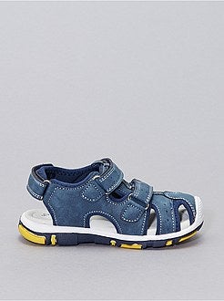 Sandálias de estilo desportivo com tira de velcro - Kiabi