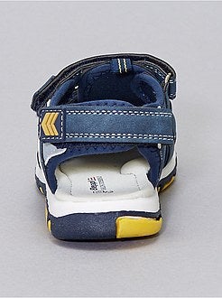 Sandálias de estilo desportivo com tira de velcro - Kiabi