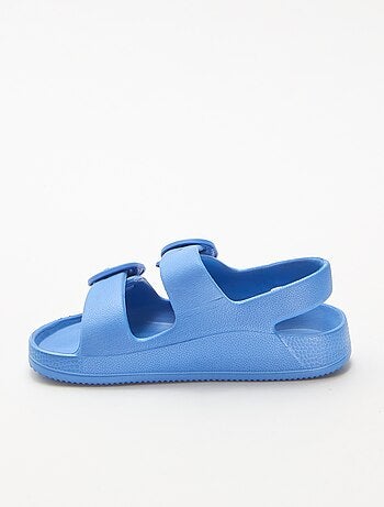 Sandálias de plástico