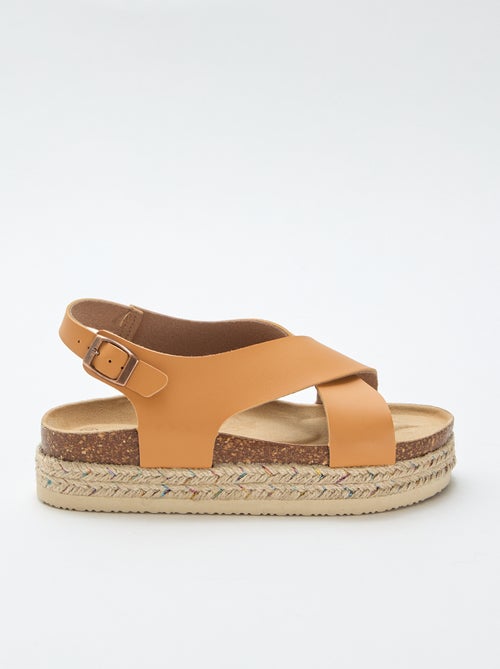 Sandálias de plataforma com tiras cruzadas - Kiabi