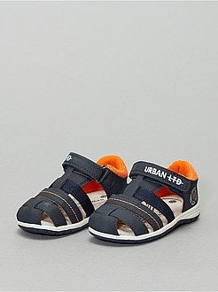 Sandálias em pele sintética - Kiabi