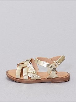 Sandálias em pele sintética dourada e brilhante - Kiabi