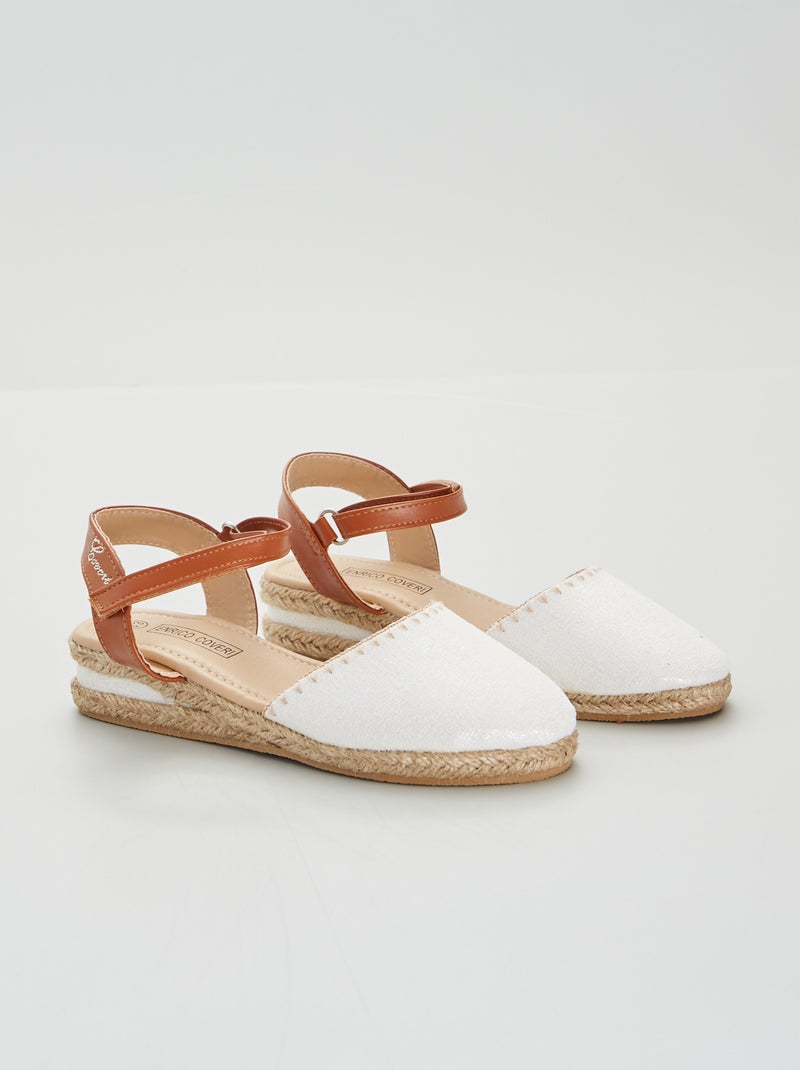 Sandálias fechadas Branco - Kiabi