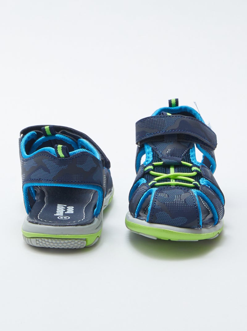 Sandálias fechadas com estampado camuflagem AZUL - Kiabi