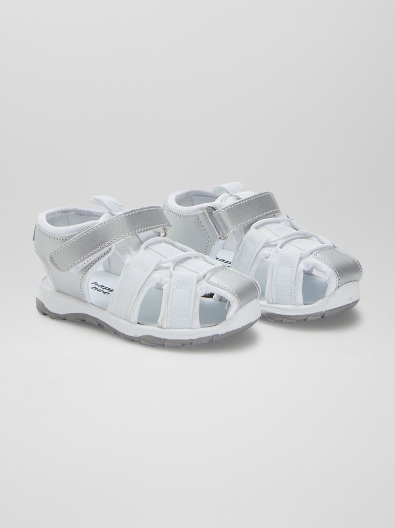 Sandálias fechadas com tira de velcro BRANCO - Kiabi