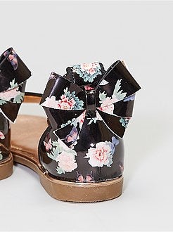 Sandálias floridas - Kiabi