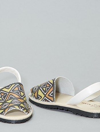 Sandálias menorquinas de pele estampadas - Kiabi
