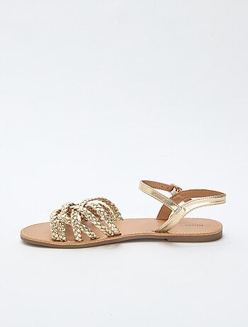Sandálias multi tiras trançadas
