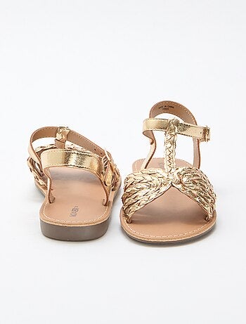 Sandálias rasas com tira e tiras entrançadas