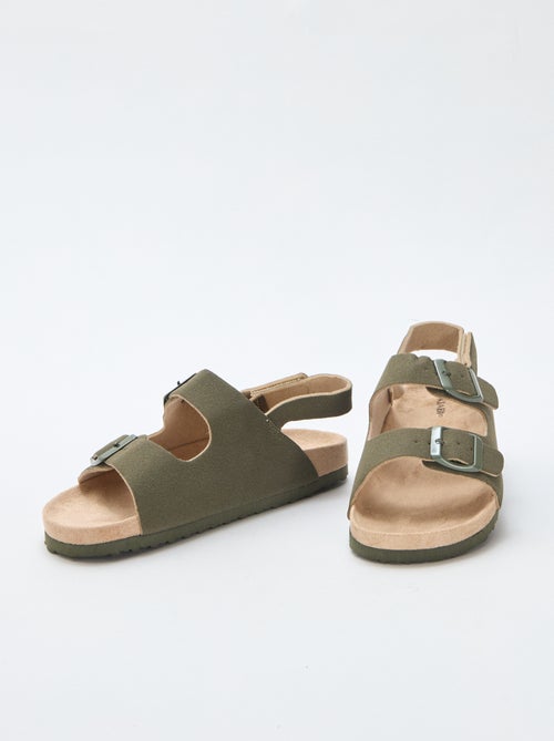 Sandálias rasas em camurça ajustáveis - Kiabi