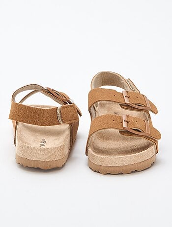 Sandálias rasas em camurça