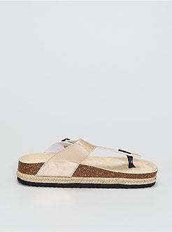 Sandálias rasas envernizadas - Kiabi