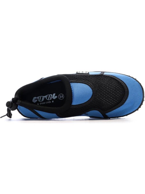 Sapatilhas aquáticas infantis cool shoe skin azul/preto - Kiabi Sapatilhas aquáticas infantis cool shoe skin azul/preto - Kiabi