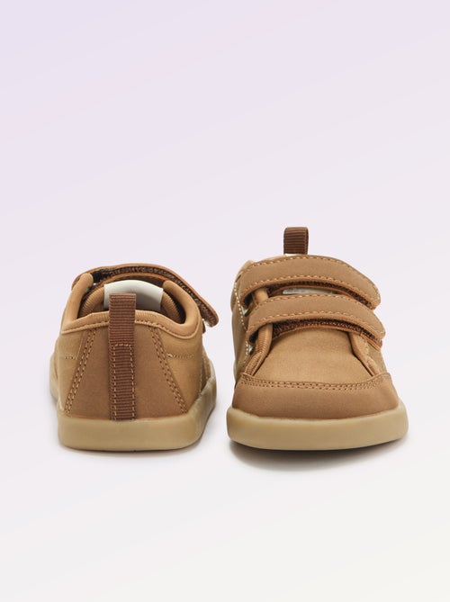 Sapatilhas baixas com fecho de velcro - Barefoot - Kiabi