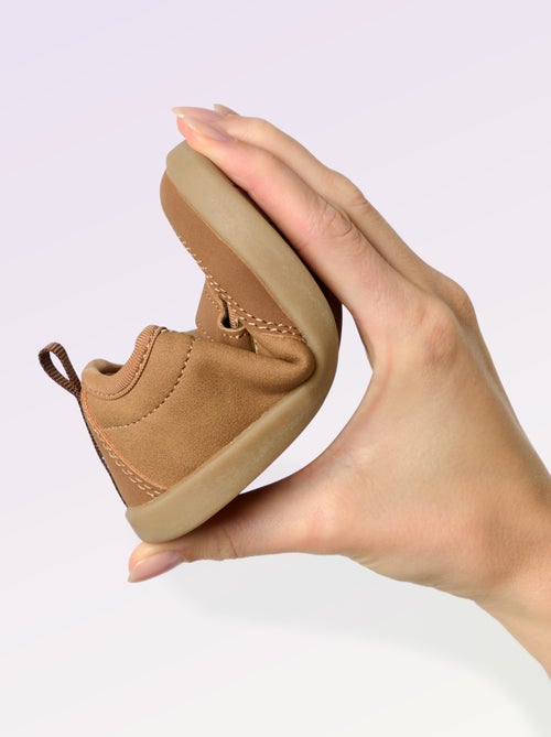 Sapatilhas baixas com fecho de velcro - Barefoot - Kiabi