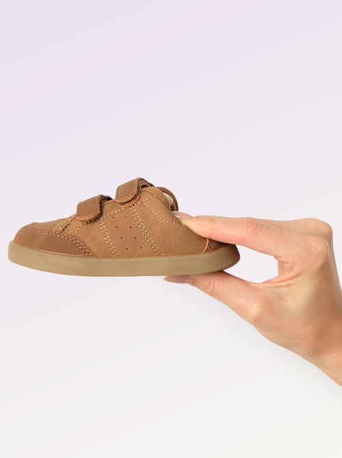 Sapatilhas baixas com fecho de velcro - Barefoot - Kiabi