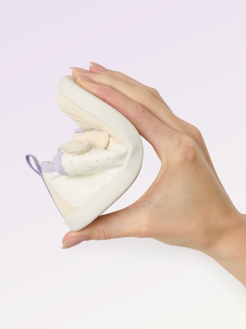 Sapatilhas baixas com fecho de velcro - Barefoot - Kiabi