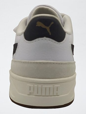 Sapatilhas baixas com velcro