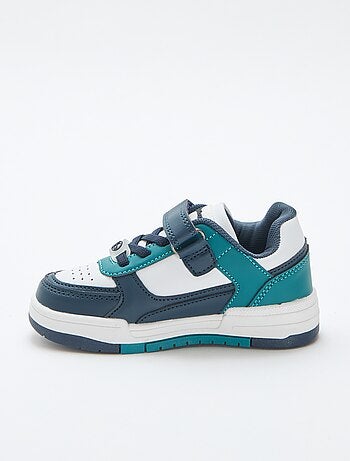 Sapatilhas baixas com velcro