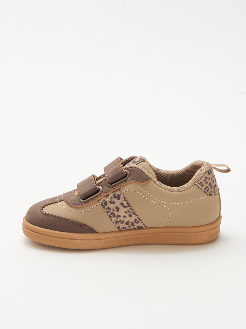Sapatilhas baixas com velcro Castanho - Kiabi