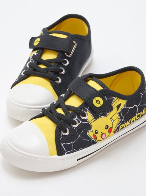 Sapatilhas baixas 'Pikachu' em lona - Kiabi
