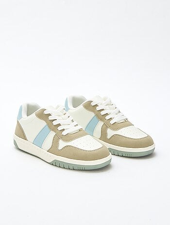 Sapatilhas baixas reforçadas tricolor