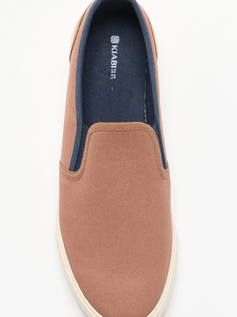 Sapatilhas baixas slip-on Castanho - Kiabi