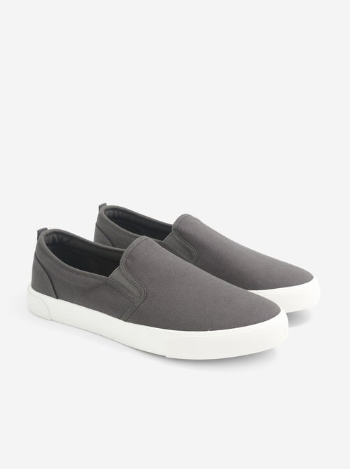 Sapatilhas baixas slip-on - Kiabi