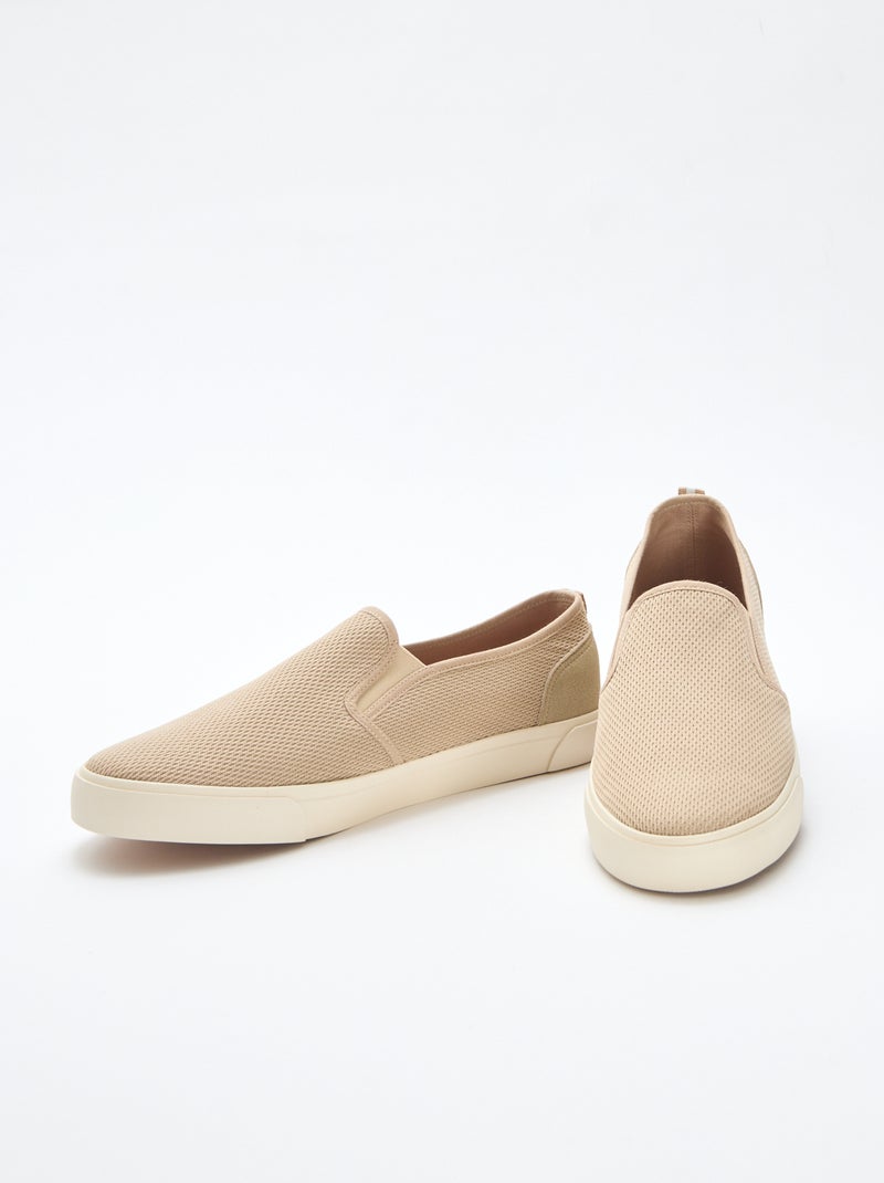 Sapatilhas baixas slip-on em malha Bege - Kiabi