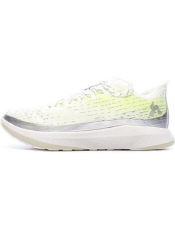 Sapatilhas Brancas e Amarelas Le Coq Sportif R2024 para Homem