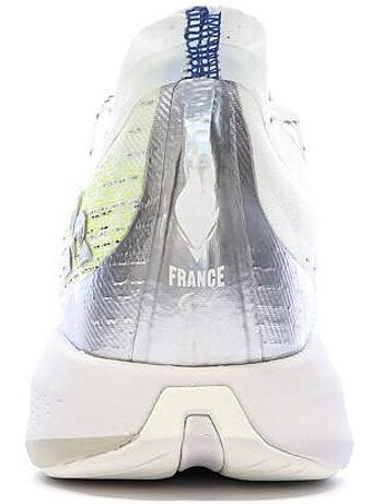 Sapatilhas brancas e amarelas le coq sportif r2024 para homem