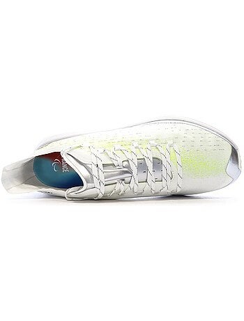 Sapatilhas brancas e amarelas le coq sportif r2024 para homem