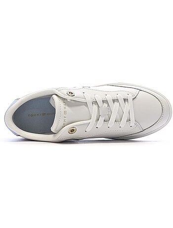 Sapatilhas Brancas Essenciais Chic Tommy Hilfiger para Mulher