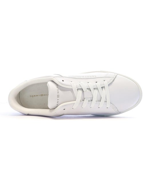Sapatilhas Brancas Tommy Hilfiger Essential Court para Mulher - Kiabi Sapatilhas Brancas Tommy Hilfiger Essential Court para Mulher - Kiabi