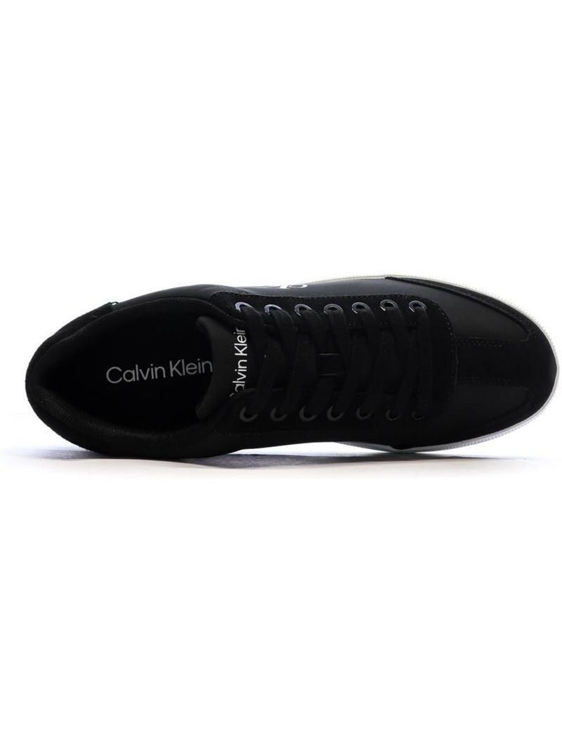 Sapatilhas Calvin Klein Jeans Low Cupsole com Atacadores para Homem em Preto Preto - Kiabi