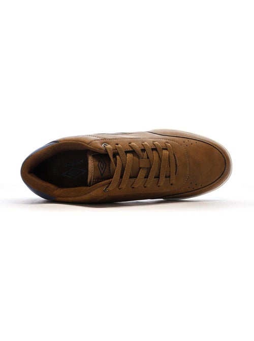 Sapatilhas camel umbro ipam60 para homem - Kiabi Sapatilhas camel umbro ipam60 para homem - Kiabi