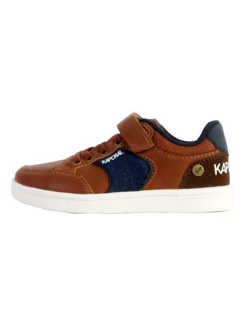 Sapatilhas castanhas kaporal draglow para menino - Kiabi Sapatilhas castanhas kaporal draglow para menino - Kiabi