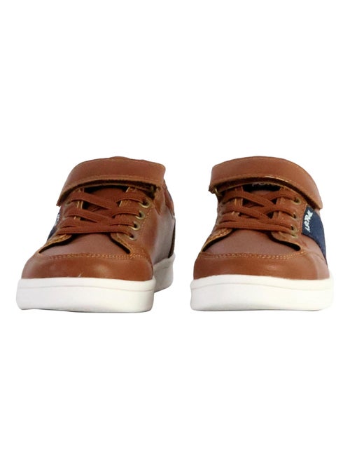 Sapatilhas castanhas kaporal draglow para menino - Kiabi Sapatilhas castanhas kaporal draglow para menino - Kiabi