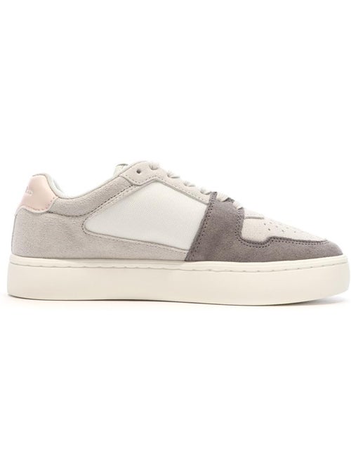Sapatilhas Cinzentas de Mulher Calvin Klein Jeans Mushroom - Kiabi Sapatilhas Cinzentas de Mulher Calvin Klein Jeans Mushroom - Kiabi
