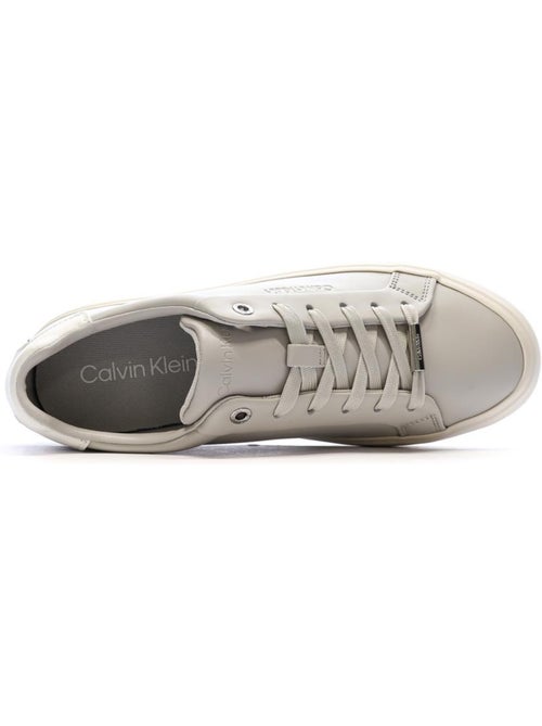 Sapatilhas Cinzentas de Renda Calvin Klein Jeans para Mulher - Kiabi Sapatilhas Cinzentas de Renda Calvin Klein Jeans para Mulher - Kiabi