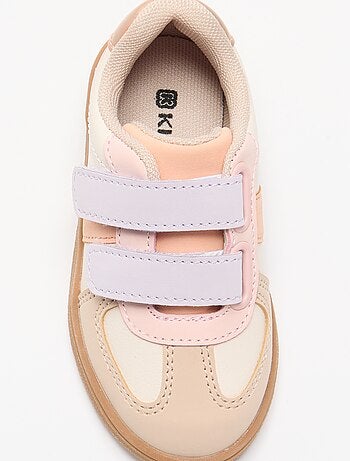 Sapatilhas coloridas com velcro