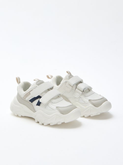 Sapatilhas com sola grossa - Kiabi