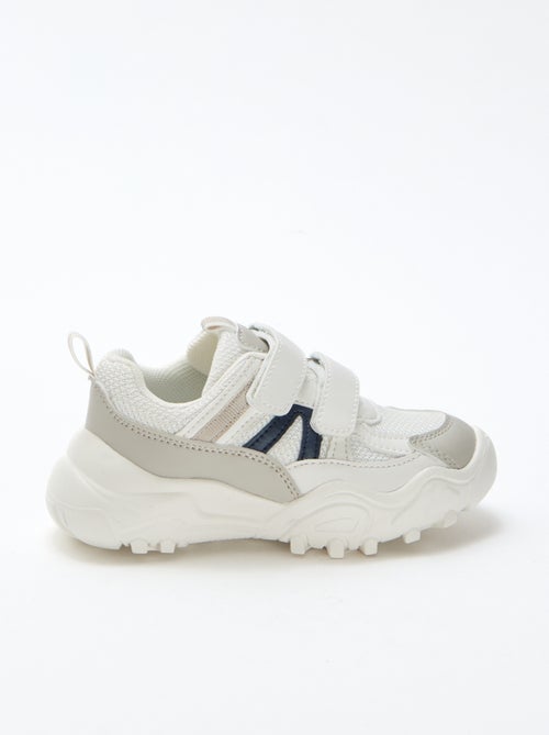 Sapatilhas com sola grossa - Kiabi