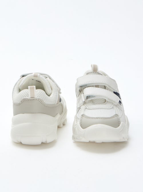 Sapatilhas com sola grossa - Kiabi