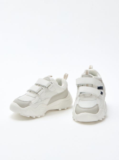 Sapatilhas com sola grossa - Kiabi