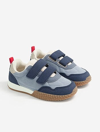 Sapatilhas com velcro