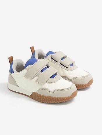 Sapatilhas com velcro
