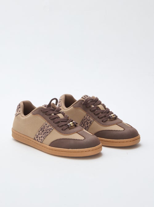 Sapatilhas da moda com detalhes estampados de leopardo - Kiabi