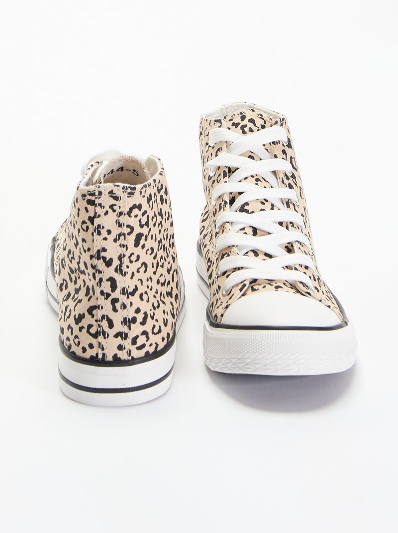 Sapatilhas de cano alto de lona com estampado de leopardo Castanho - Kiabi