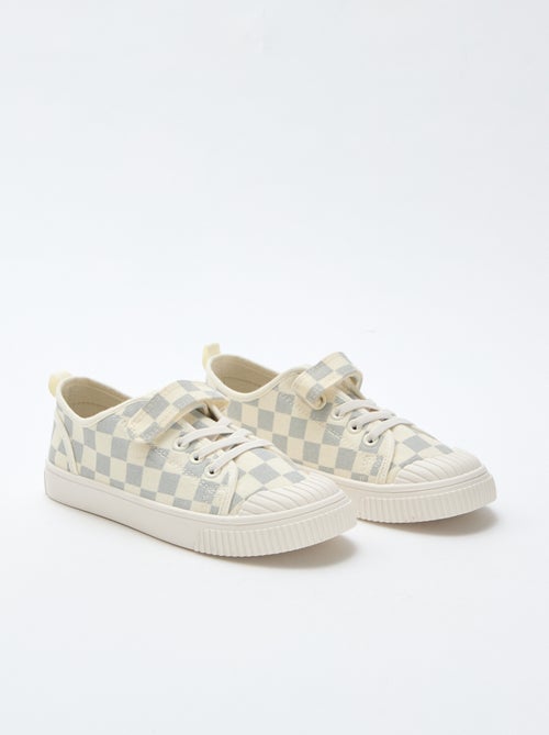 Sapatilhas de lona com estampado axadrezado - Kiabi